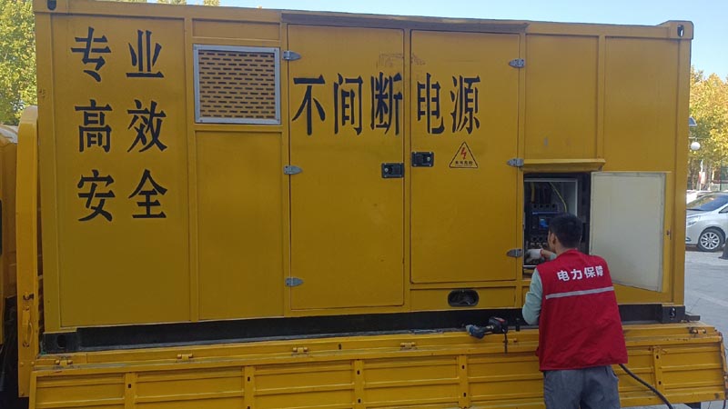 全椒柴油发电机组和UPS电源配合使用时，如何避免切换过程中的电力中断？